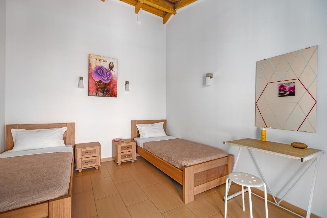 Mesogeios 2000 Hotel 3*