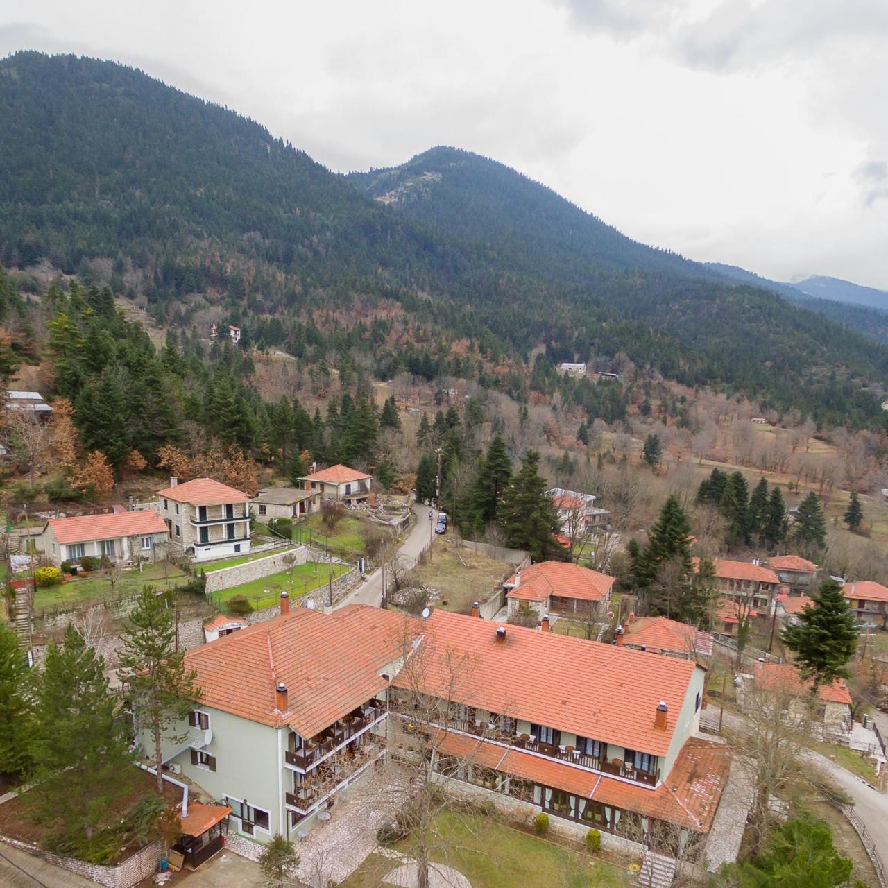 Hotel Country Club & Mikro Chorio (Central Greece)