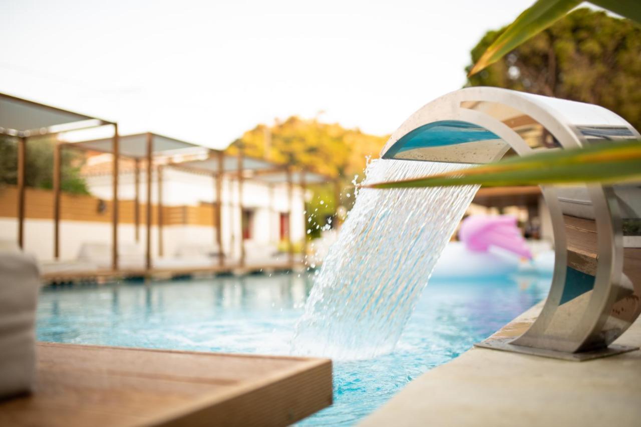 Samian Mare Hotel, & Hotel Karlovassi