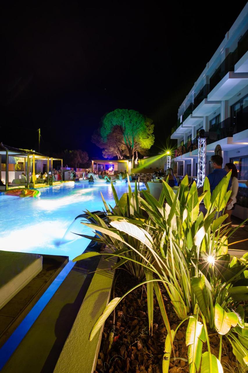 Samian Mare Hotel, & 4*