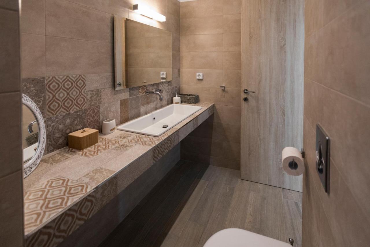 Exclusive Sea View Madelaine *