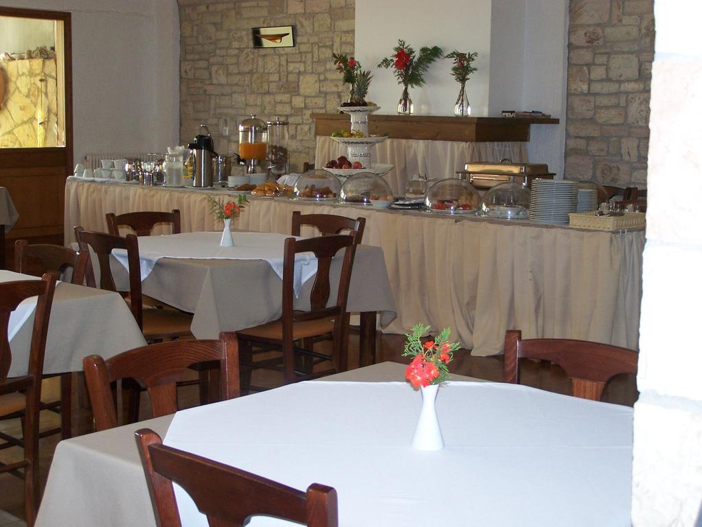 Aparthotel Akroyali & Messinia