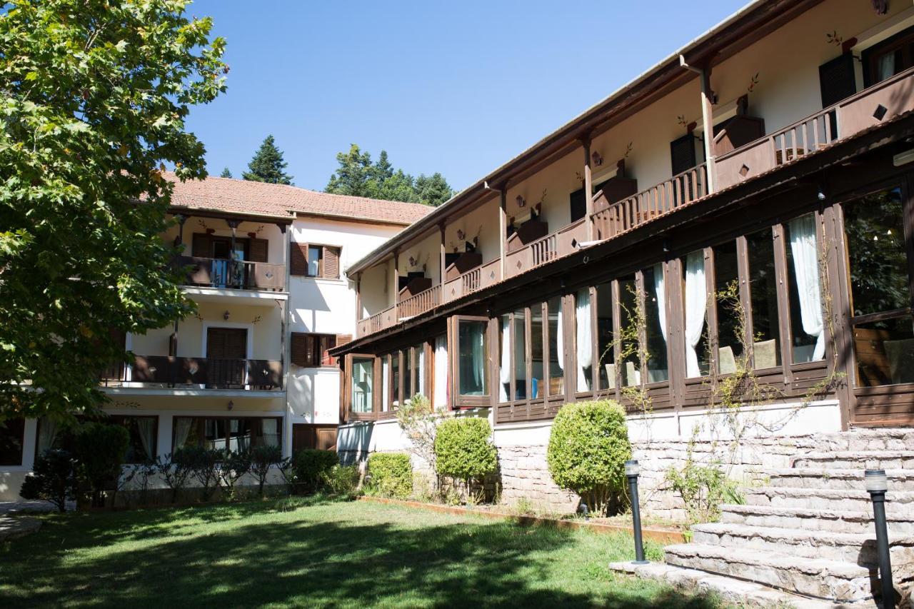 Country Club & Hotel