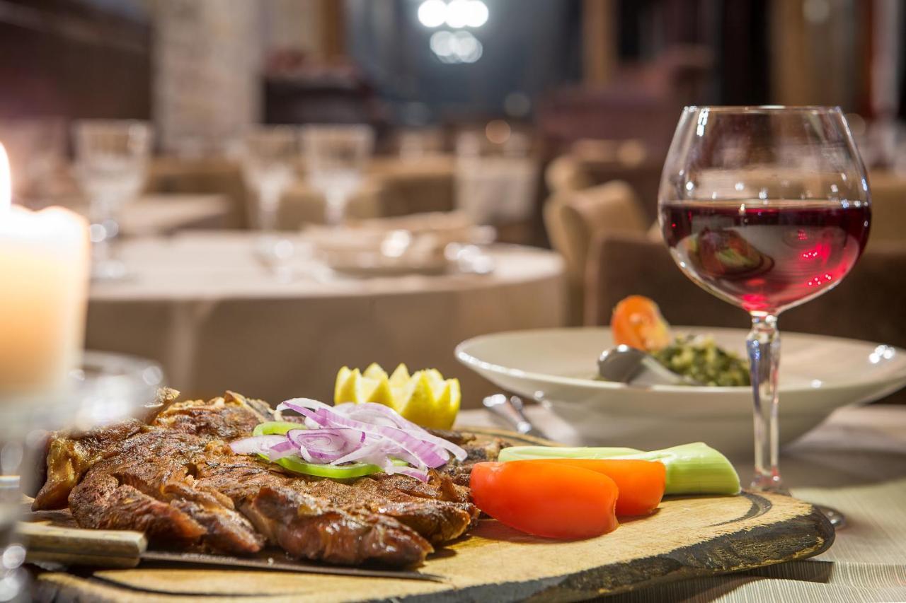 Country Club & Mikro Chorio (Central Greece)