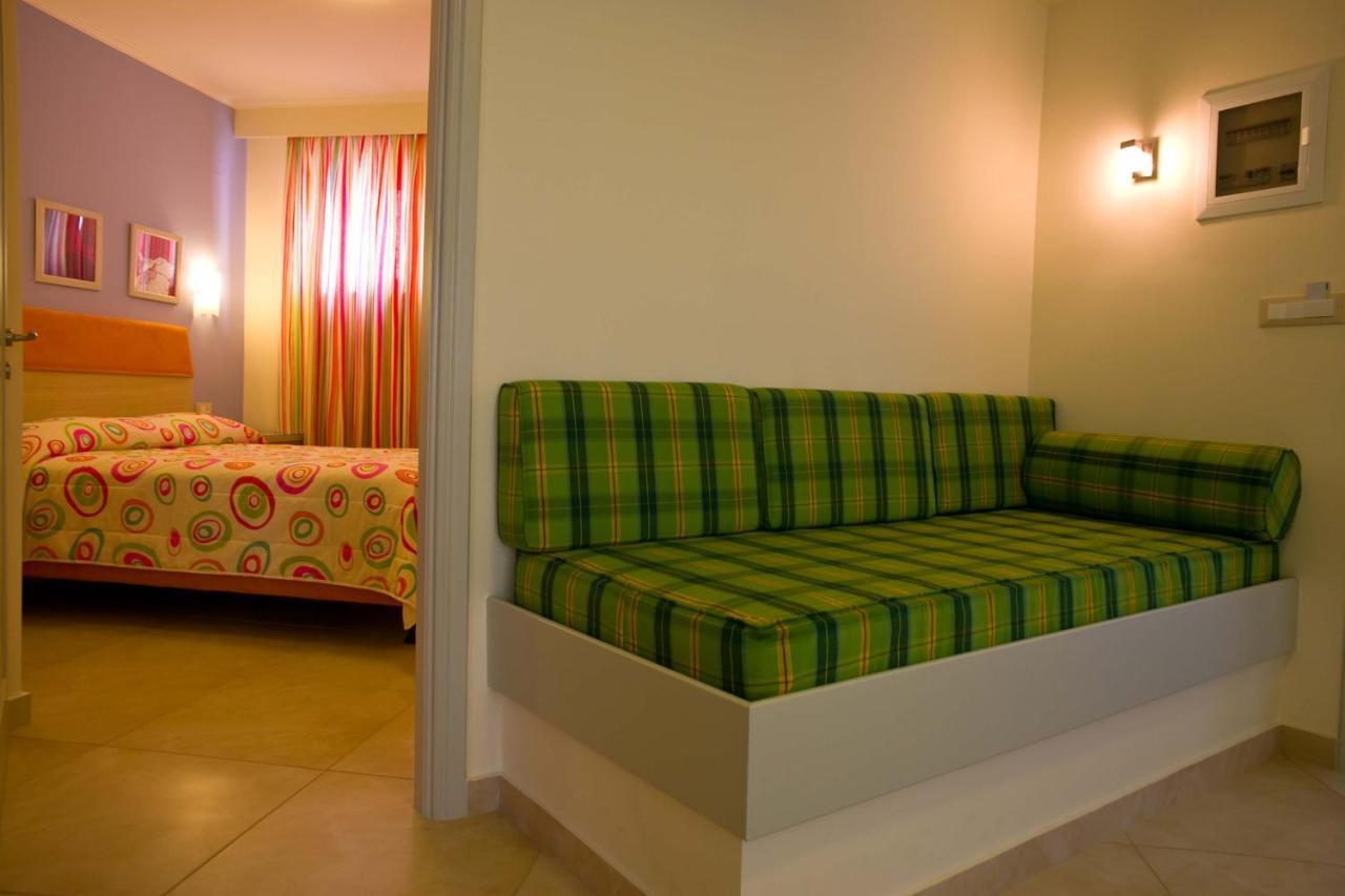 Amaryllis Aparthotel 3*