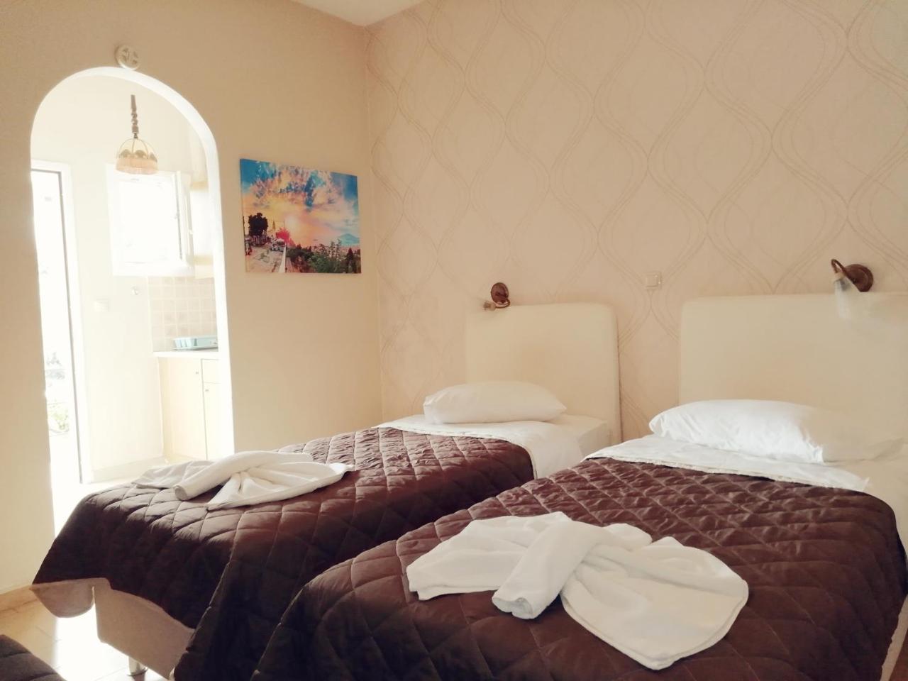 Evan's Apartment *