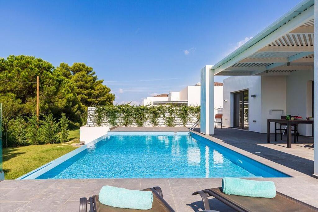 Les Residences * Svoronata