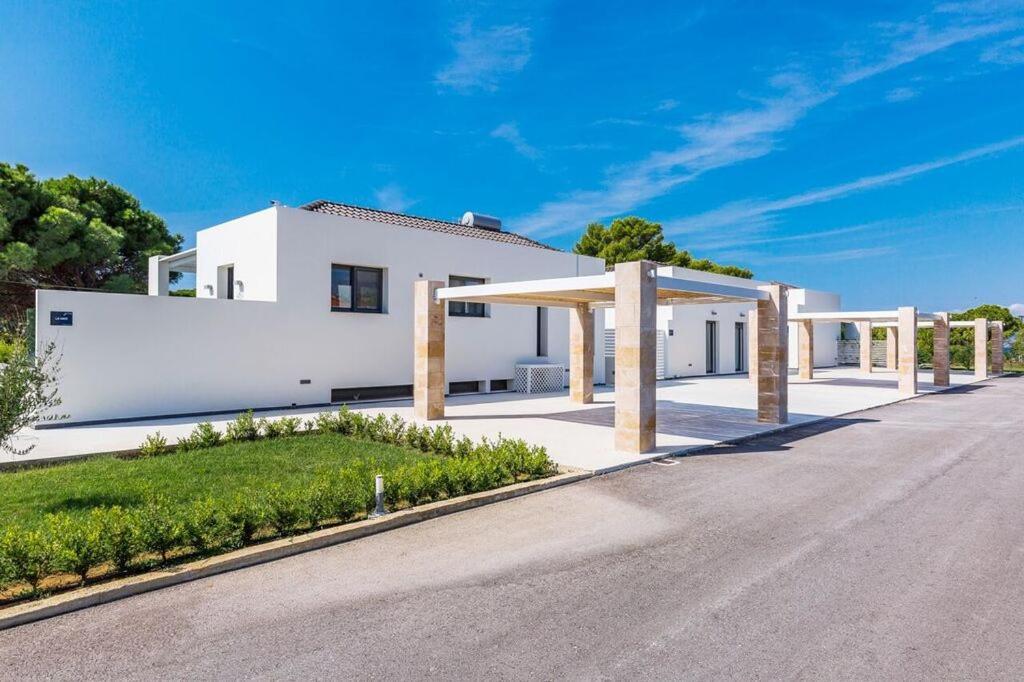 Les Residences Holiday home *