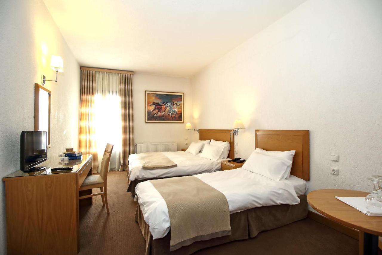 Hotel Boutique Parnassia 4*