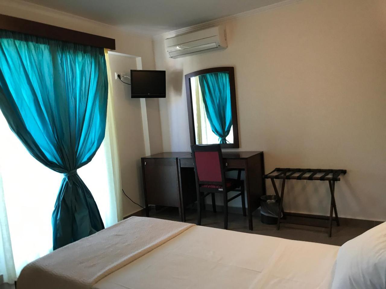 Ammos Bay Hotel