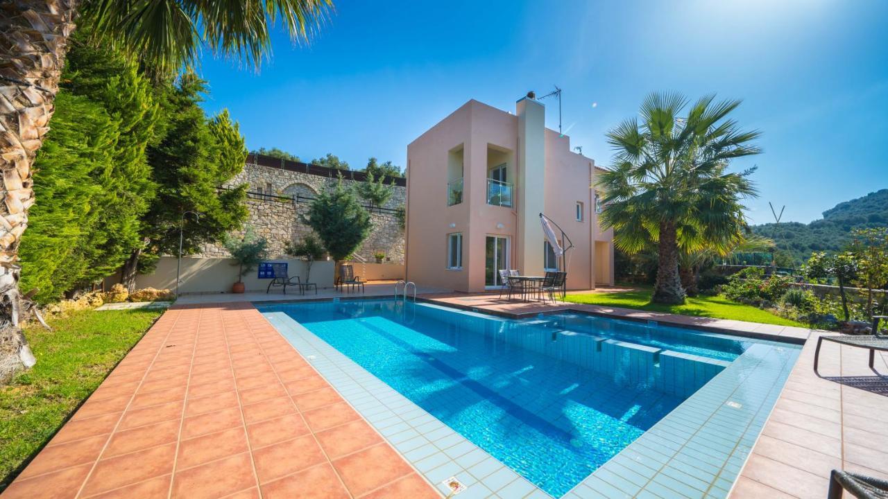 Villa Meliades *