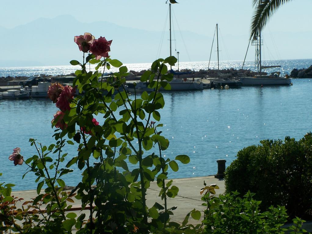 Akroyali & Aparthotel Messinia