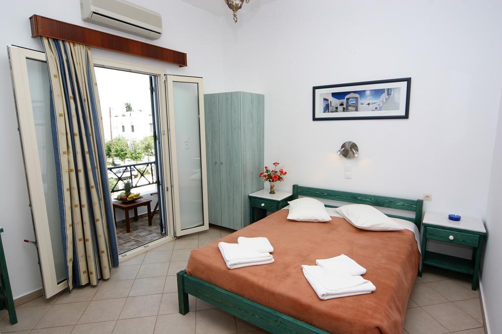 Anna Platanou Hotel *