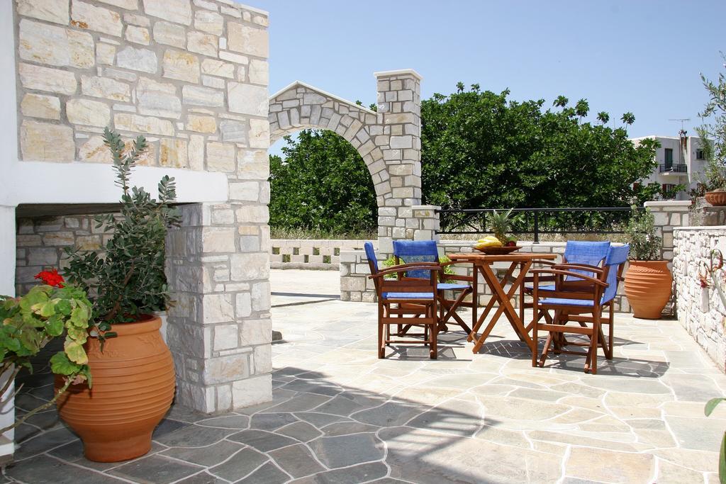 Hotel Anna Platanou *