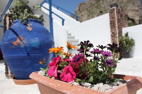 Aparthotel Onar & Perissa (Santorini)