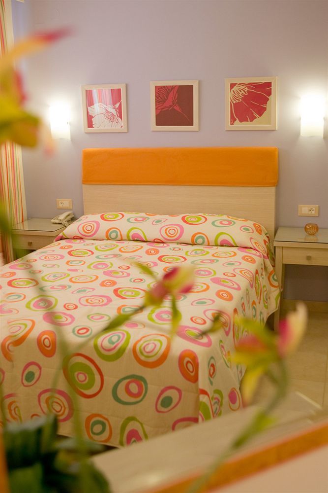 Amaryllis Aparthotel 3*