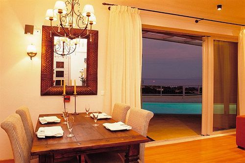 Pleiades Luxurious * Agios Nikolaos (Crete)