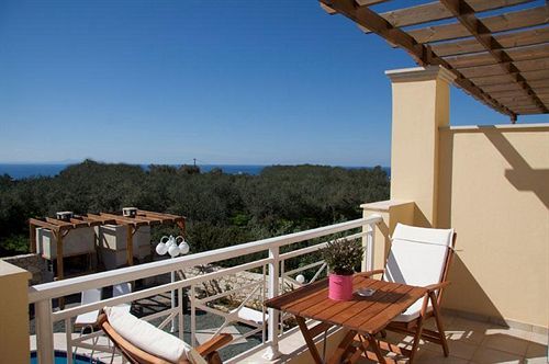 Arkadi Hills Estate *