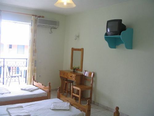 Vossos Aparthotel Laganas