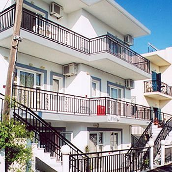 Niriis Aparthotel *