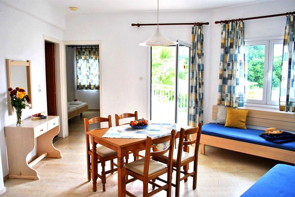 Aparthotel Melissa Apartments, & 3*