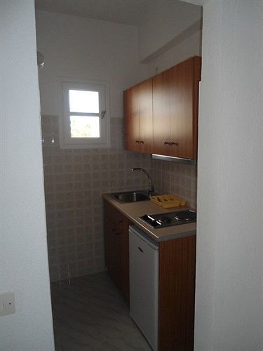 Free Sun And Apartment Logaras