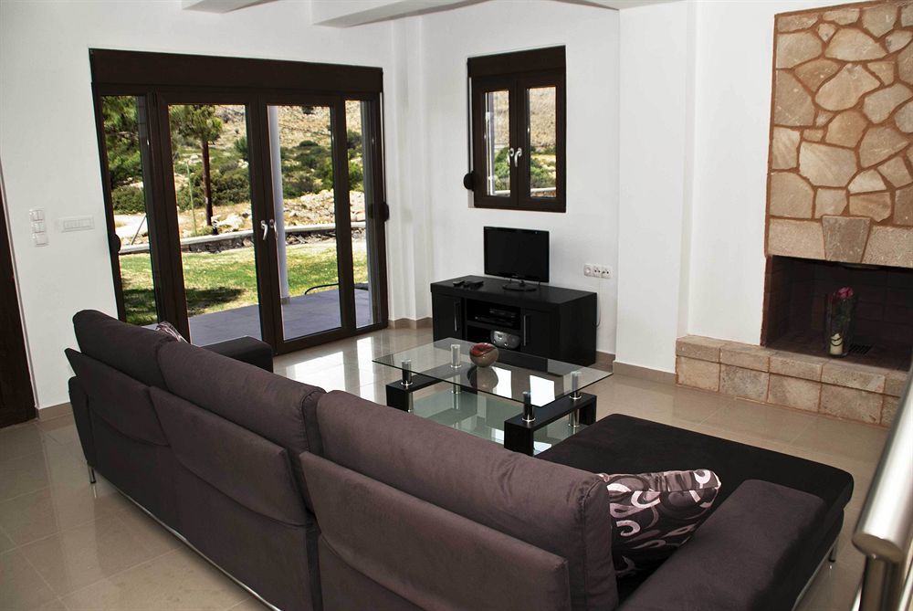 Villa Pefkos Hillside
