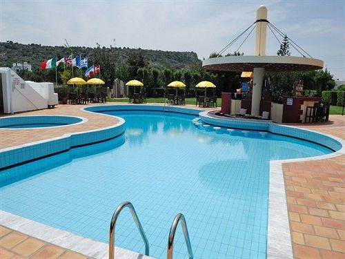Marigianna Aparthotel 3*
