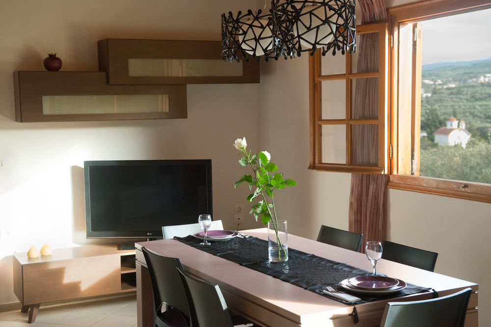Lefkothea With Large Private Pool * Adelianos Kampos