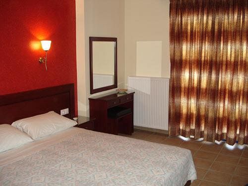 Agnadi Hotel 2*