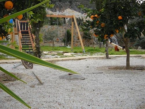 Villa Apollo - Saint George's Retreat Village