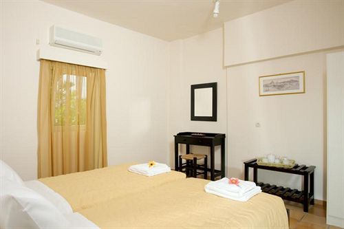 Aparthotel Ourania