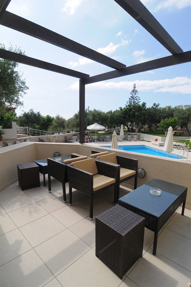 Ourania Aparthotel