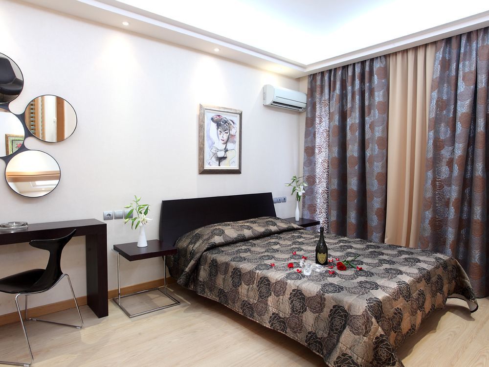 Messinian Bay Hotel 4*