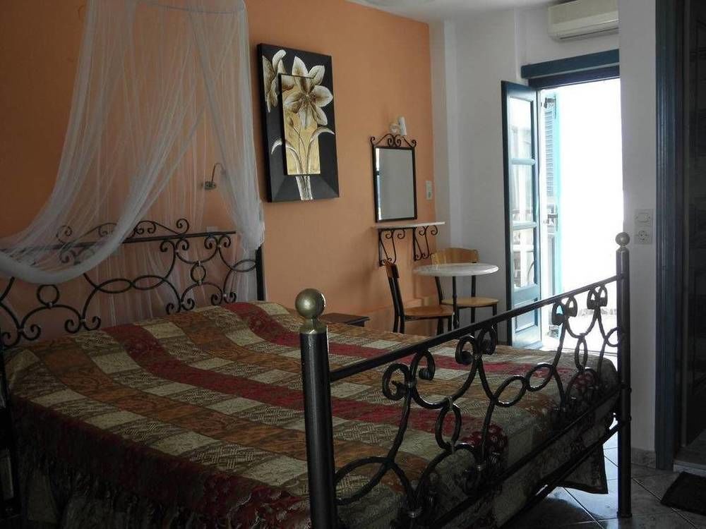 Hotel Danae 3*