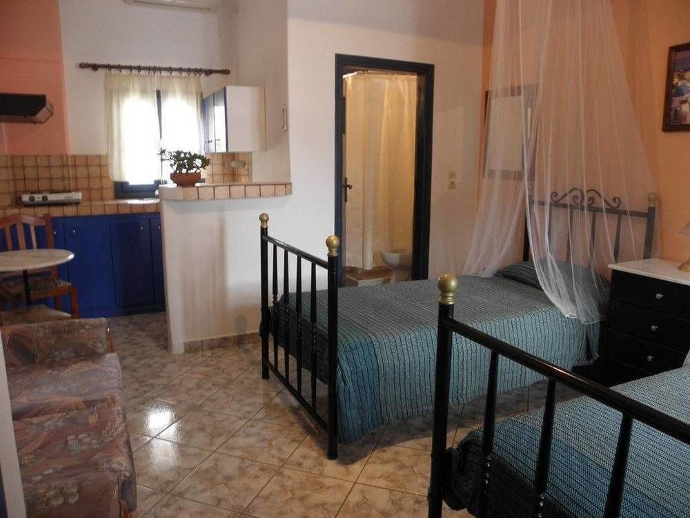 Danae Hotel 3*