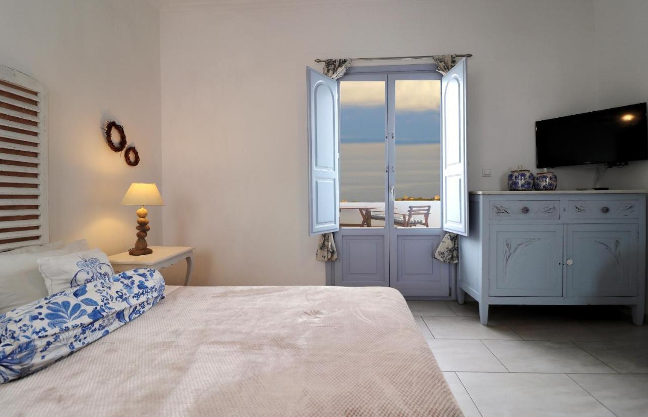 Elkaza Fira (Santorini)