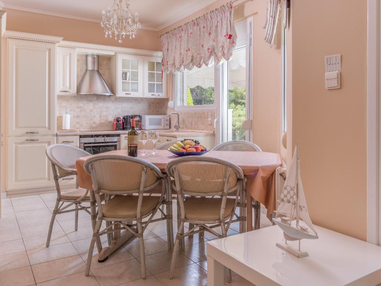 Aegean #a - F & B Summer Collection Apartment Kallithea (Chalkidiki)