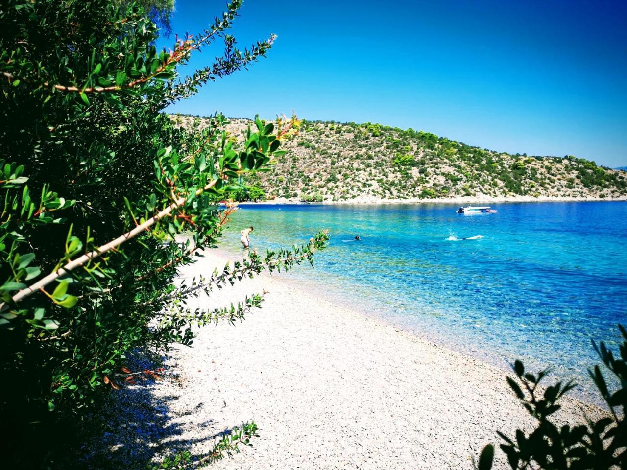 Saronikos Residences * Corinth