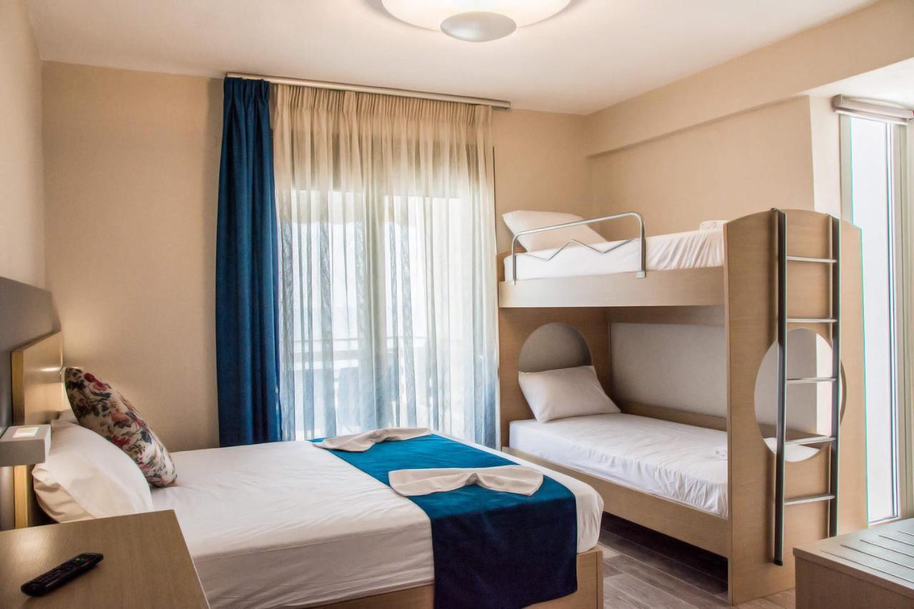 Ippokampos Holidays Nea Vrasna