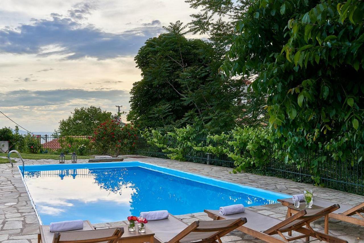 Guest house Triantafillies