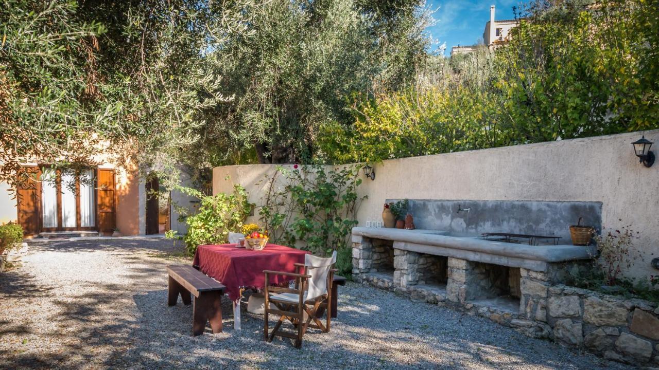 Mastrogiannis Levanda Villa