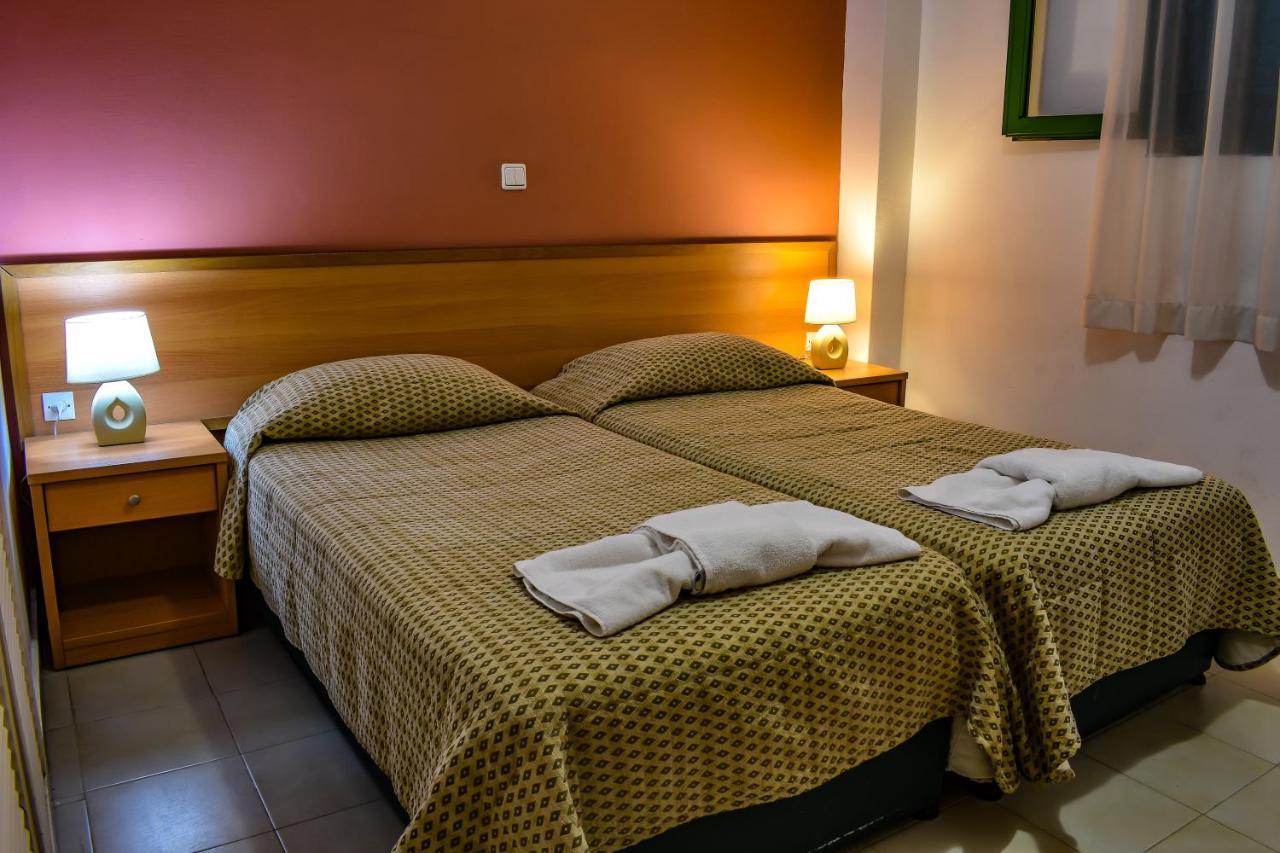 Aparthotel Govino Bay