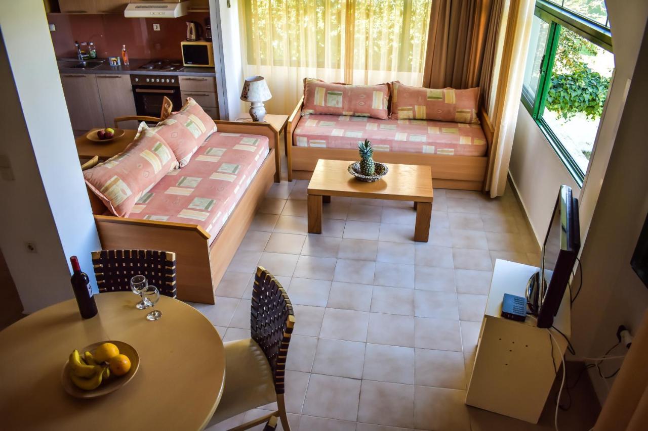 Govino Bay Aparthotel Gouvia