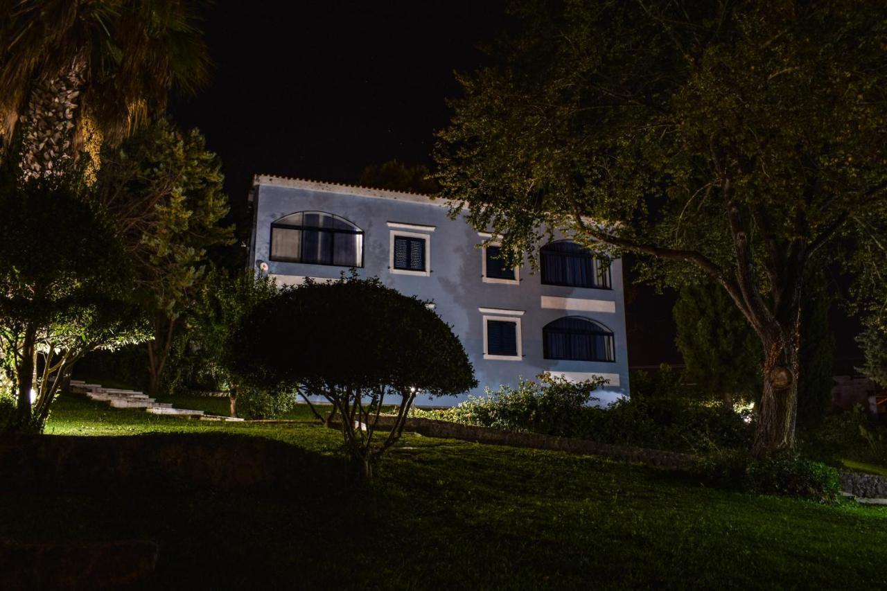 Aparthotel Govino Bay 3*