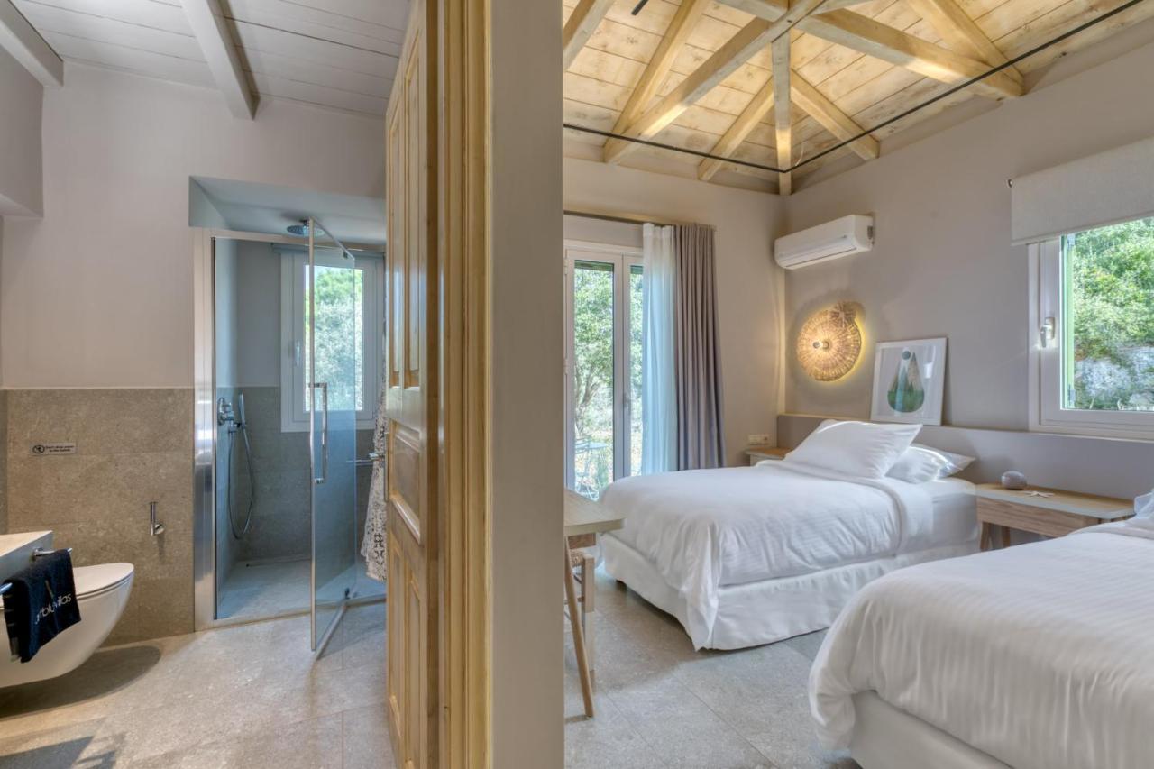 Artblue Villa Tsoukaladhes