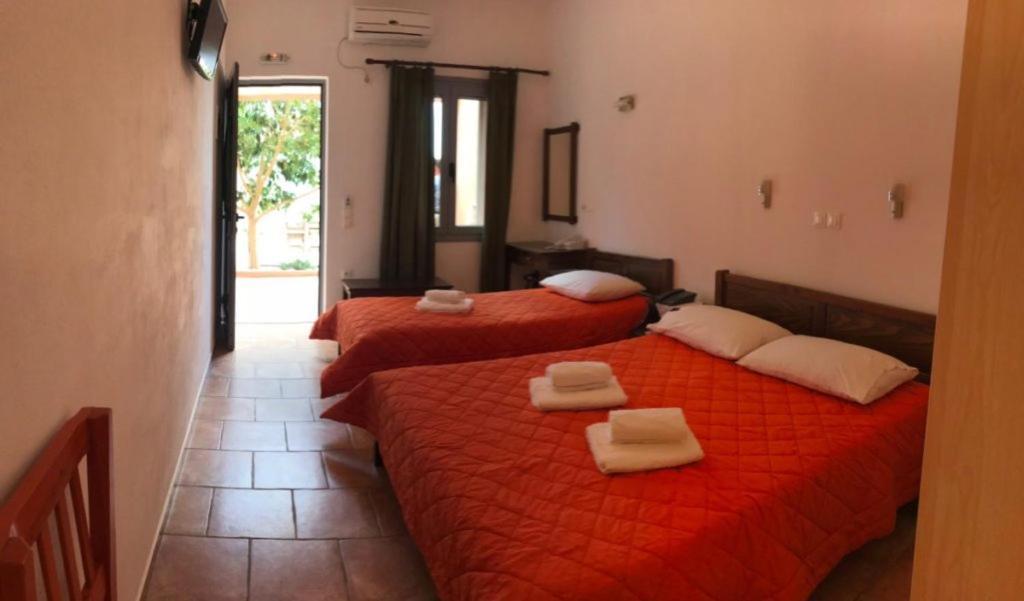 Aparthotel Petradi *