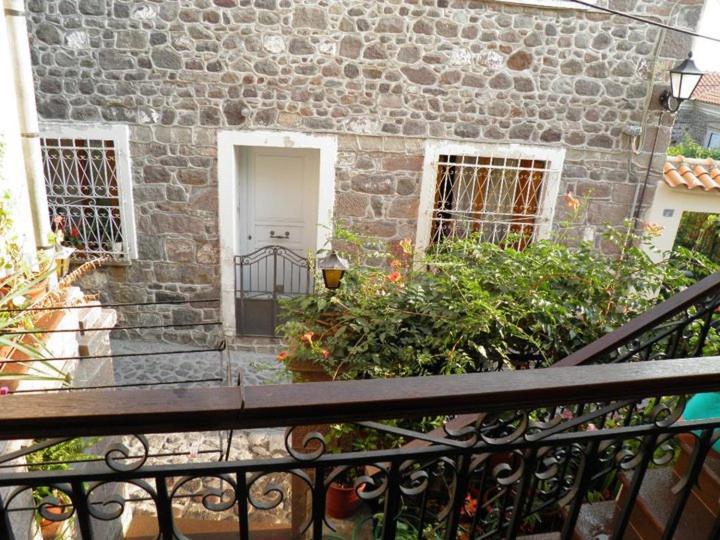 μαχη ενοικιαζόμενα Mithymna