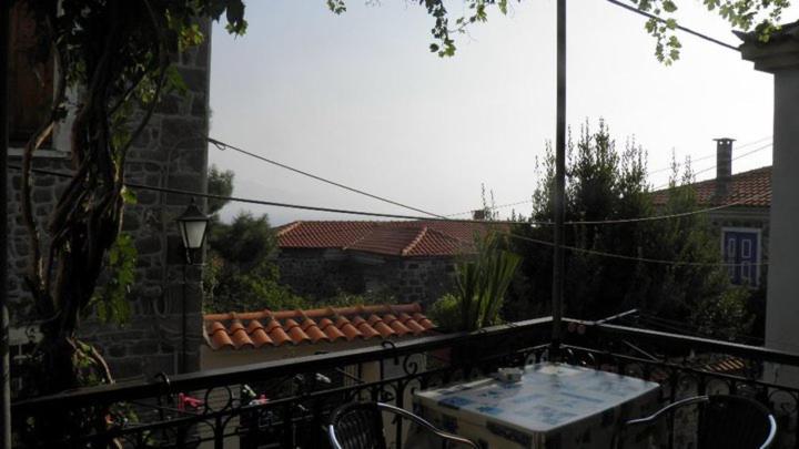 μαχη ενοικιαζόμενα *