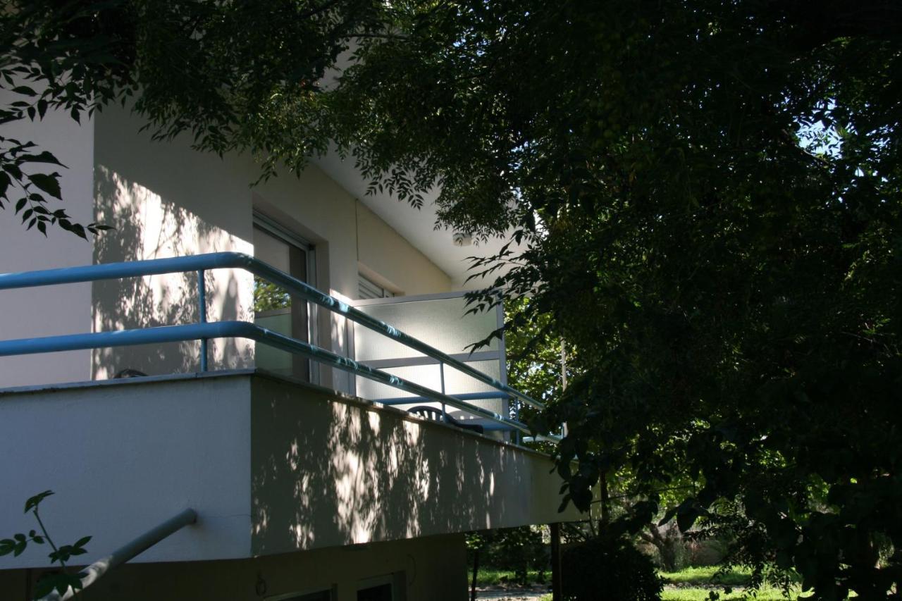 Apartment West *